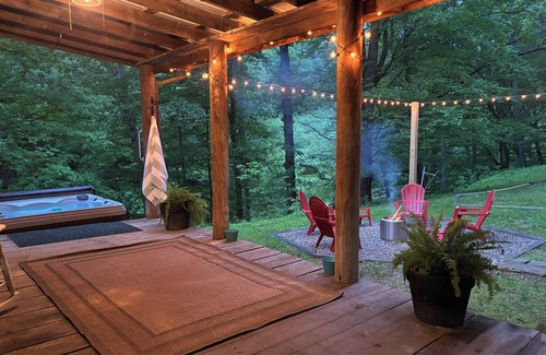 Campton Cabin | Russtic Cabins at the 100 Acre Wood