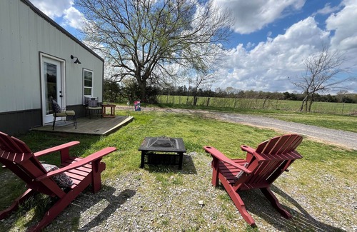 Readyville House | Rustic Barnsuite on the Farm - 2 Suites