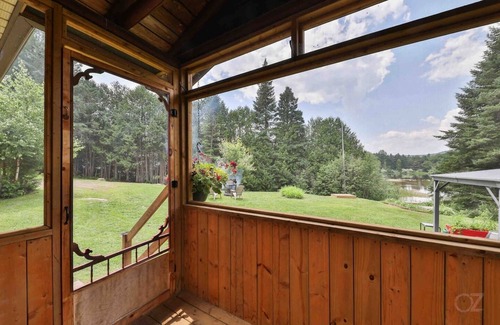 Saint-Alphonse-Rodriguez Ski Chalet | Rustic wooden chalet | Lake | Fireplace | Nature
