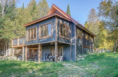 Nominingue House | Rustic Cottage by the Lake, Kayak