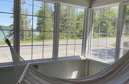 Trent Lakes Cottage | Rustic Cottage on Sandy Lake Creek
