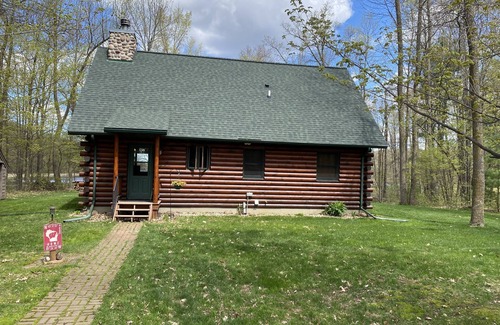 Cumberland House | Rustic Home by the Lake