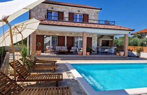 Biograd na Moru Villa | Rustic House Konfidenca