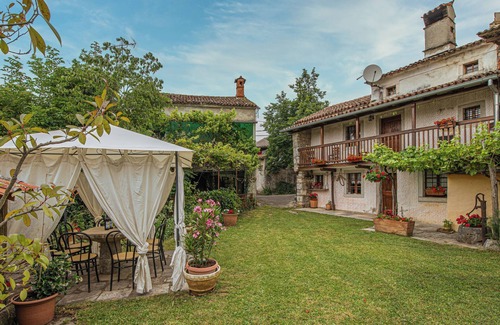 Kras House | Rustic House Luin, Štanjel, Slovenia