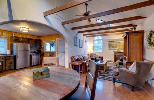 Green Mountain Falls Cabin | Rustic Log Cabin w/Studio ~ 5 Mi to Pikes Peak!
