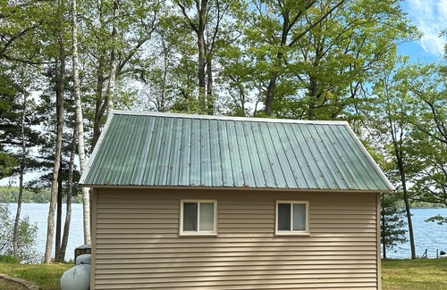 New Post Cabin | Rustic retreat at the Loon's Nest on beautiful Blueberry Lake!