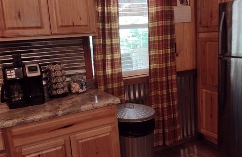 Annapolis Cabin | Rustic River Cabin Getaway
