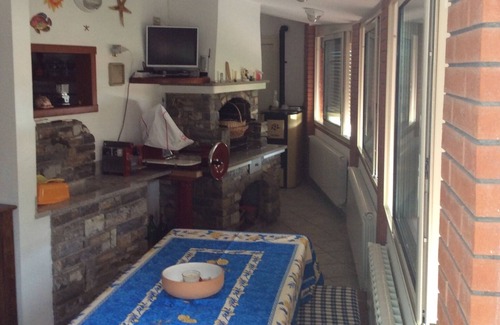 Vallecrosia Apartment | Rustic tavern in detached annex minutes from the sea