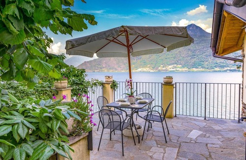 Calozzo House | Rustico di Pianello on the lake
