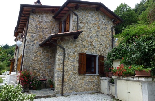 Camaiore House | Rustico Morata. Beautiful rustico in a quiet location