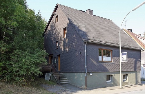 Oberschledorn Apartment | Rustikales Medebach-Ski-Retreat