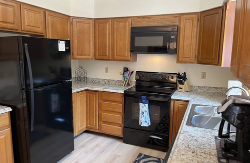 Wells Bridge House | Ruth's Creekside - Recent renovation, 3bdrm, large lawn