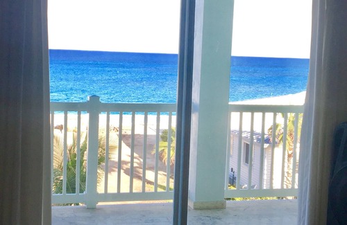 Alice Town Condo | RW Bimini Oceanfront View 2-Bed/2-Bath