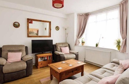 Redruth Bed & Breakfast | S Downs Accomodation