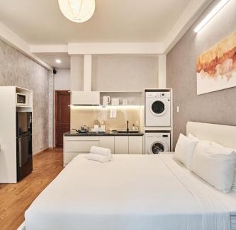 District 4 Apartment | S Lux Apartment 5 mins walking in central