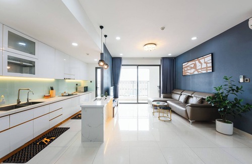 Bach Dang Riverside Apartment | S Lux Apartment