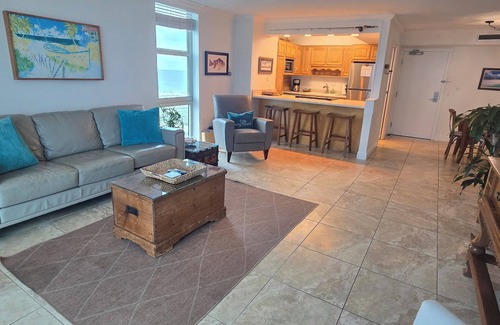 Villa Sabine Condo | Sabine Yacht & Racquet Club 2/2 Condo- beautiful Gulf and Bay views!