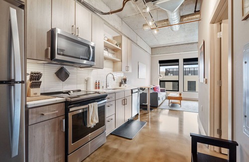 Warehouse District Condo | Sable 603 - Alcove