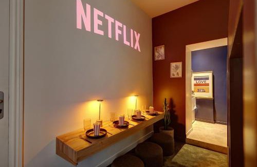 Quartier de Rochechouart Apartment | Sacré Coeur, Netflix & Chill by ecoflats