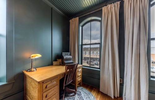 Wamego Apartment | Saddle Shop Loft on Lincoln