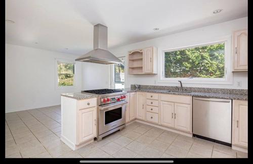 Sag Harbor House | Sag Harbor/Long Beach in the Fall, pool is still open & HIFF coming in October