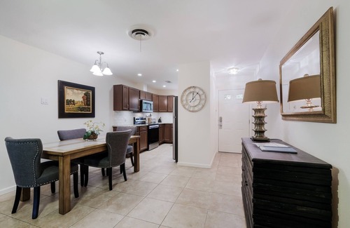 North San Antonio - SAT House | Sage Suite II - Safe, Cozy & Pet Friendly.