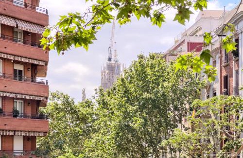 Horta-Guinardo Apartment | Sagrada Familia 360