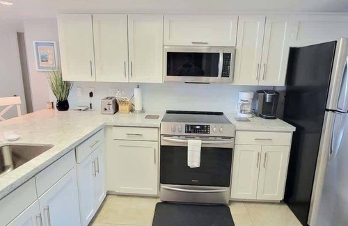 South Padre Island Apartment | Saida 3601 3 Bedroom Home by RedAwning