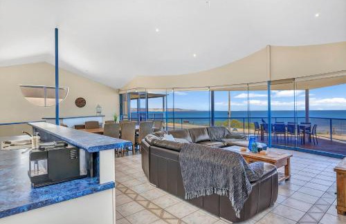 Aldinga Beach House | Sail Away - Aldinga Beach - C21 SouthCoast Holidays