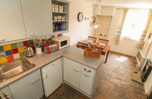 Whitby Cottage | Sailing By