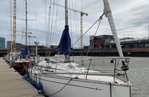 Uberseestadt Boat Rental | Sailing yacht Bremen City