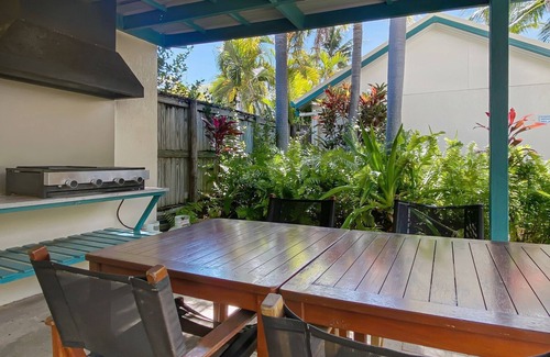 Horseshoe Bay Apartment | Sails on Horseshoe Apartment 5 - Beach Getaway For Couples