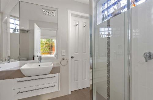 Inverloch Apartment | Sails One - Inverloch