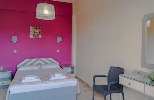 Kato Galatas Apartment | Saint Trope Studios