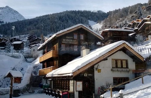 Saint-Jean Apartment | SaintJean/Grimentz (magic pass): Apartment overlooking the snow-covered 4000s