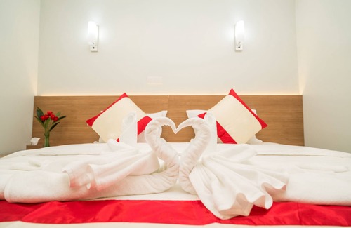 Ahlone Hotel | Sakura Hotel