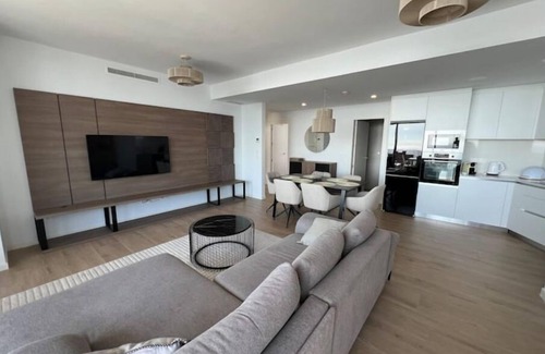 Cala Apartment | Sakura Tower with ocean views!