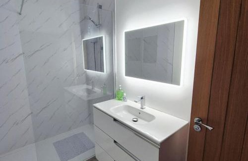 Coleraine Apartment | Sally's at Number 73 with Private Hot Tub & Sauna