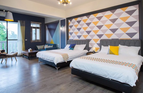 Taichang Village Bed & Breakfast | Salmon B&B