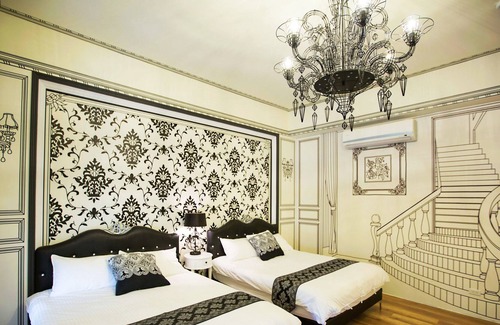 Taichang Village Bed & Breakfast | Salmon B&B