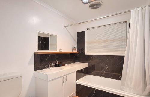 Hay Point House | Salonika Sands - A Beachfront Paradise