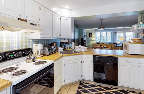 Quechee House | Saltbox townhome with views, fireplace & deck - near Quechee Club, golf & ski