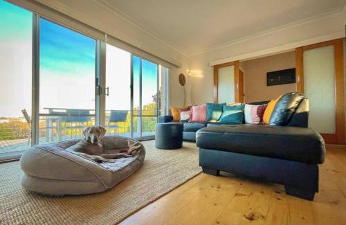 Apollo Bay House | Saltwater Haven - Pets Welcome. Wifi. Amazing View