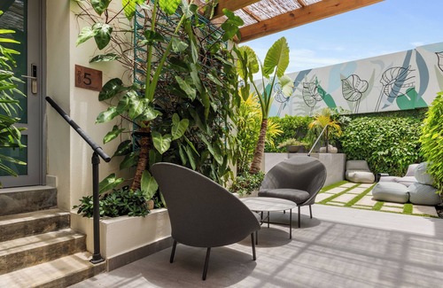 Ocean Park Apartment | Saltwater Pool | Private Balcony | Oceanpark Beach | by Otium