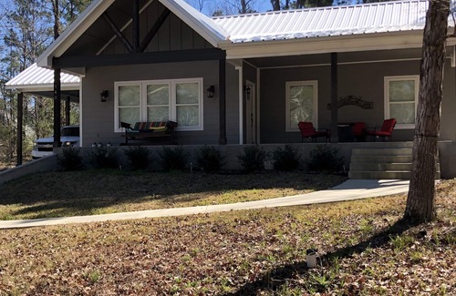 Brookeland House | Sam Rayburn Lake House in Rayburn Country w/WI-FI