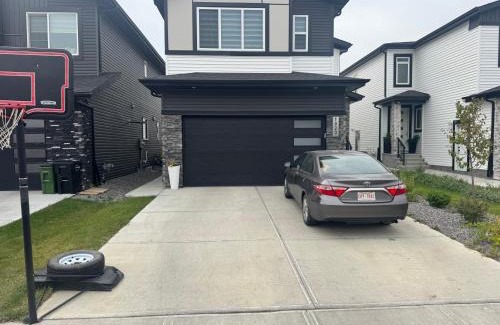 Northeast Edmonton Apartment | Sammy's Place