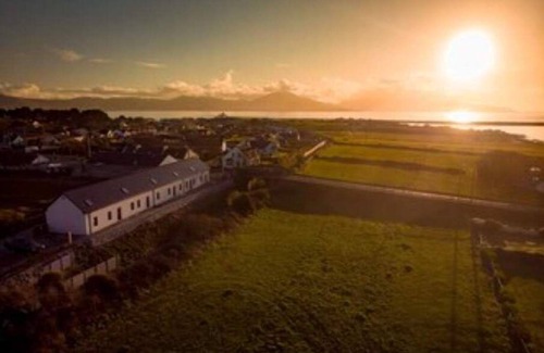 Fenit Cottage | Samphire, Coastal Cottages in Fenit, Co.Kerry - an authentic Wild Atlantic stay