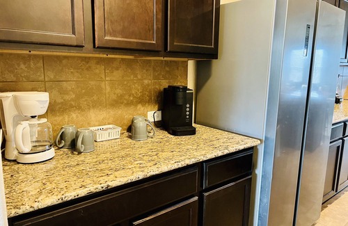 Solana Ridge House | San Antonio home near BMT, Riverwalk, Alamo, and Sea World