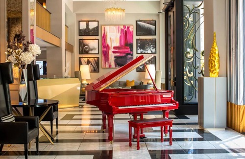 Tenderloin Hotel | San Francisco Getaway: Relaxing Room Close to Museum of Modern Art