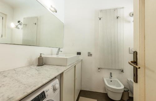 Navigli Apartment | San Gottardo Apartment - Close to Navigli and Duomo